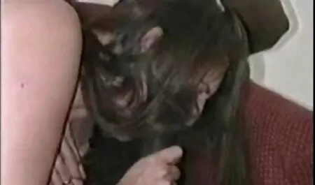 Tiga gadis muda, anal, seks belakang sekolah dan pantat.