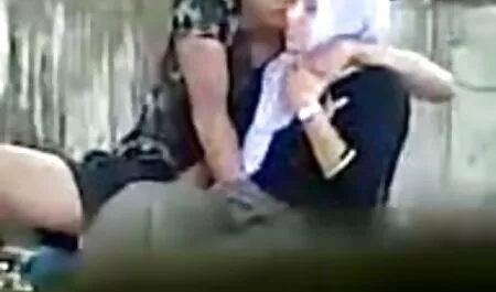 Masturbasi di video lucah tudung bilik mandi.