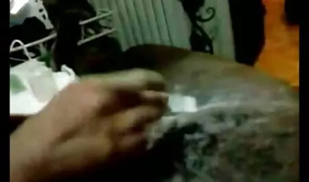 Lemak tudung seks blogspot mempunyai beberapa ayam di pantat.