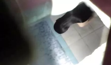 Bos seks dengan teman wanitanya adalah tudung lucah sekretaris.