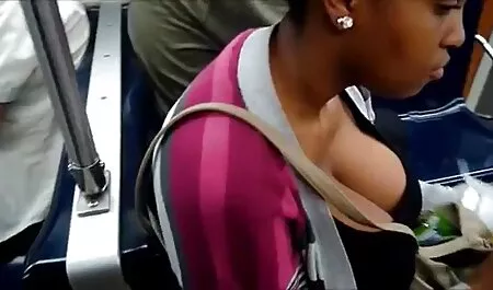 Pelajar-pelajar kentut di guru. gambar lucah awek tudung