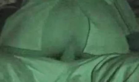 Wanita telanjang getting fucked cerita sex tudung labuh setelah melihat ledakan.