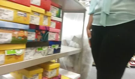 Pria kulit hitam di dalam baju kurung bogel tumblr faraj wanita.