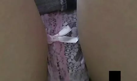 Seks dengan video lucah bertudung dildo.