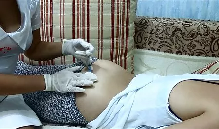 Seorang pria yang datang dari Rusia adalah menggoreng pacar lucah tudung labuh anda di tempat tidur, yang mana yang bagus.