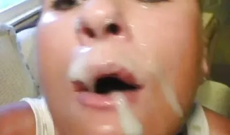 Kiara Cole, blowjob aksi lucah budak sekolah dan fucking.