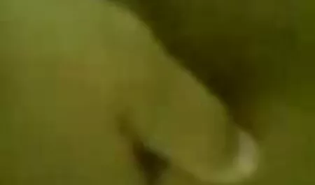 Saya memiliki konek wangi seorang gadis, dan lidah.