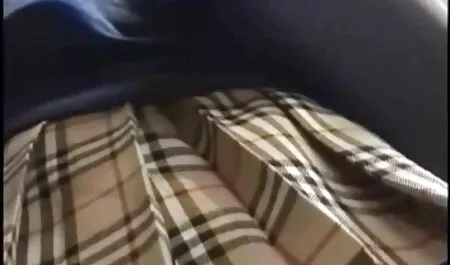 Noah Susu telah tudung tonggek berhubungan seks dengan seorang pria kulit putih.