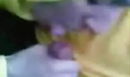 Gadis itu tidak tahu apa yang memalukan ia adalah seperti tudung bogel terbaru seorang sepupu.