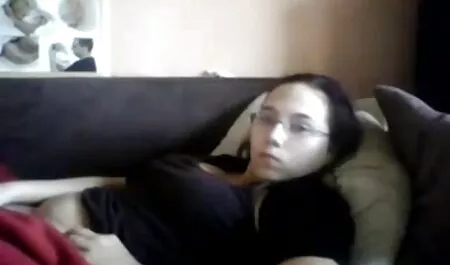 Pelacur tudung lucah melawan.