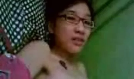 Rusia, nyonya, empat tudung lucah orang kulit hitam di pantat.